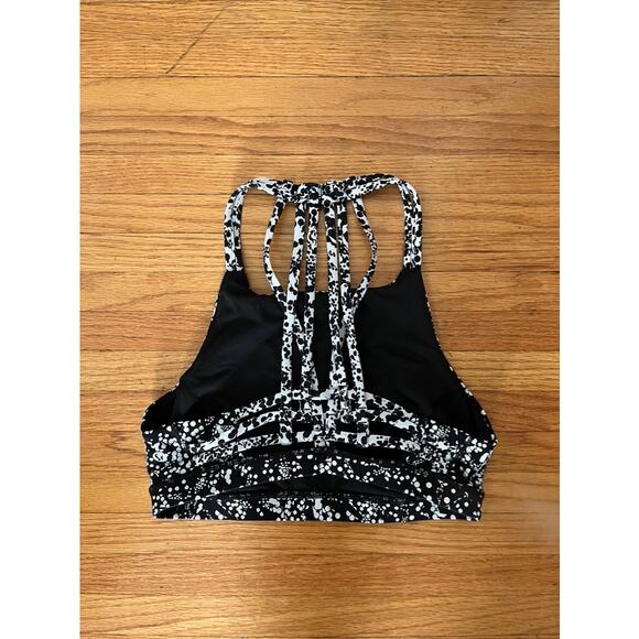 Lululemon Slide With Me Bra in Chirasu Black / Chirakasu Alpine White - Picture 2 of 4